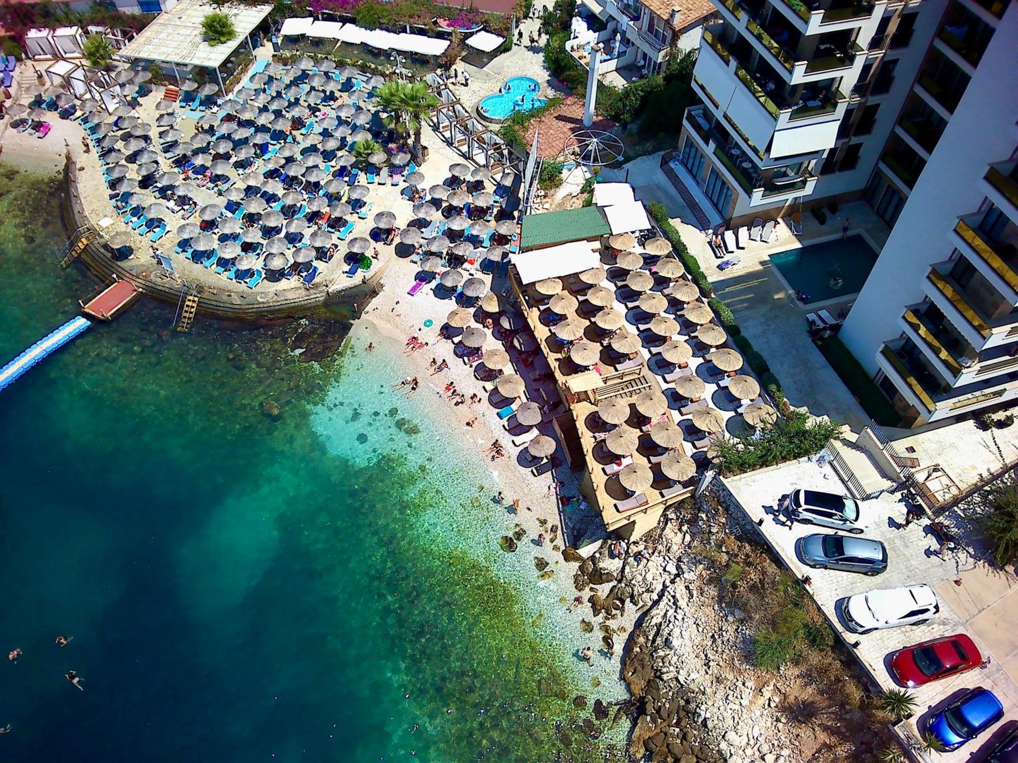 Golden Beach Suites Sarande Bagian luar foto